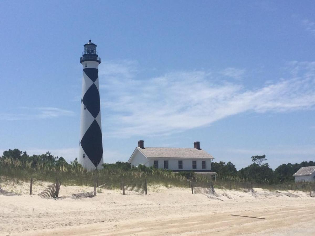 Cape Lookout lighthouse & house